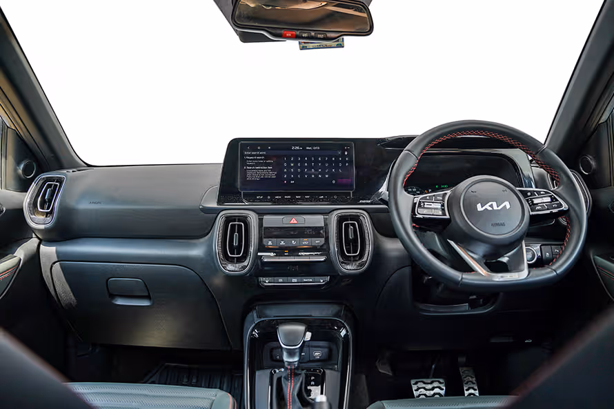 Infotainment and Connectivity – Entertainment Made Simple